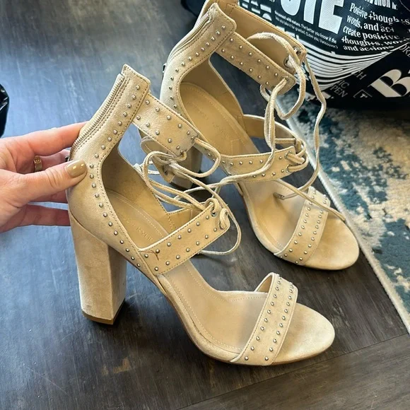 Kendall & Kylie heels - Picture 1 of 3